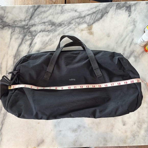Bellroy Black Lite Duffel Bag - Picture 5 of 9